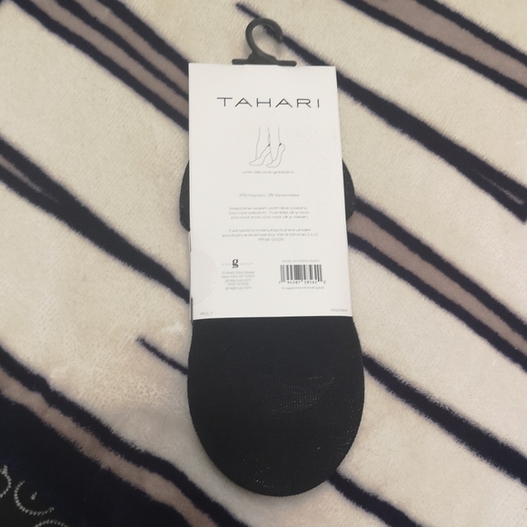 NWT Tahari Black 6 Pack Microfiber Liner Socks w/ Silicone Heel Grip - Picture 2 of 4